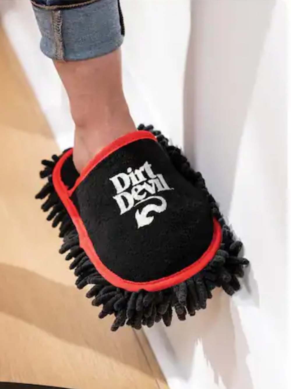 DIRT DEVIL Cleaning Slippers in Black with Red Trim ONE SIZE FITS MOST New - Picture 7 of 12
